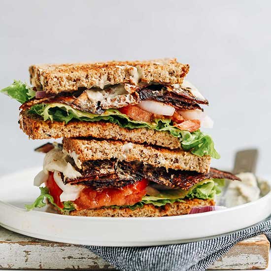 Sándwich BLT vegano