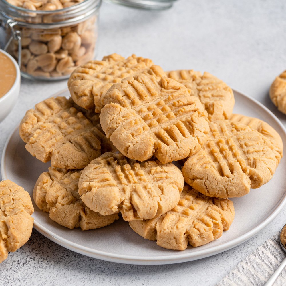 Avena con masa de galletas de mantequilla de maní preparada durante la noche